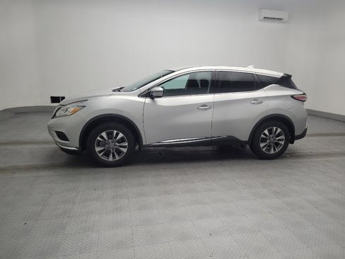 Used 2016 Nissan Murano S FWD image 2
