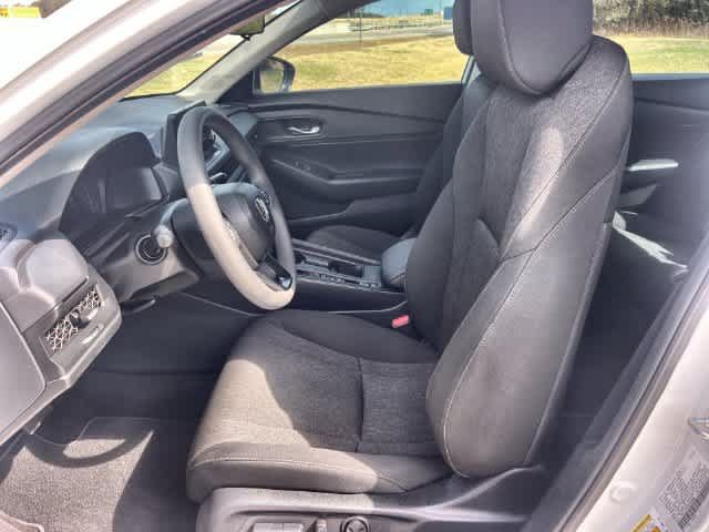 Used 2025 Honda Accord SE image 11