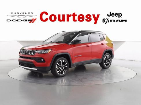Certified 2024 Jeep Compass Limited image 9