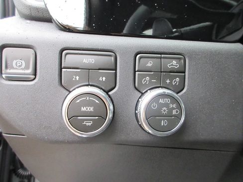 New 2026 GMC Sierra 1500 Elevation w/ Elevation Premium Package AWD/4WD image 19