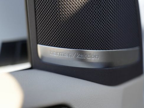 Used 2018 Mercedes-Benz GLE 350 4MATIC w/ Premium 1 Package image 29