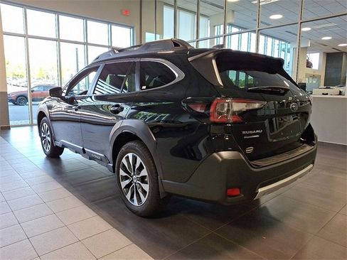 Certified 2025 Subaru Outback Limited w/ Popular Package #2 image 4