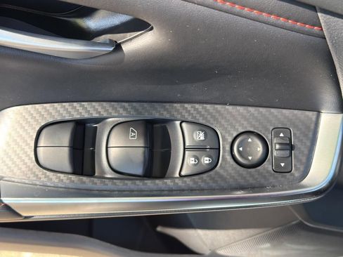 New 2025 Nissan Sentra SR image 18