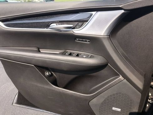 Used 2022 Cadillac XT5 Premium Luxury AWD/4WD image 13