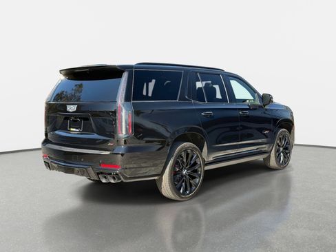 Used 2026 Cadillac Escalade V w/ LPO, ONYX Package AWD/4WD image 3