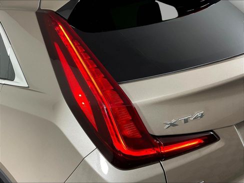Used 2023 Cadillac XT4 Premium Luxury AWD/4WD image 23