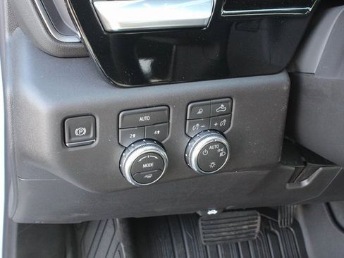 New 2026 GMC Sierra 1500 SLE w/ Preferred Package image 19