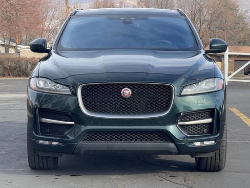 Used 2017 Jaguar F-PACE R-Sport image 2