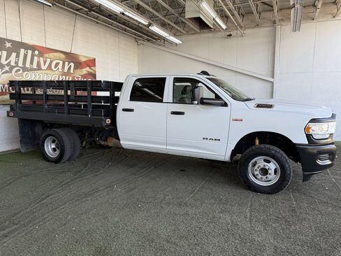 Used 2019 RAM 3500 Tradesman image 3