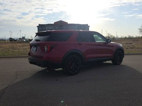 Used 2022 Ford Explorer ST w/ ST Street Pack image 6