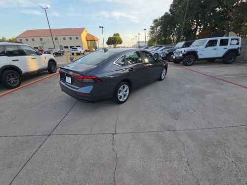 Used 2025 Honda Accord LX image 7