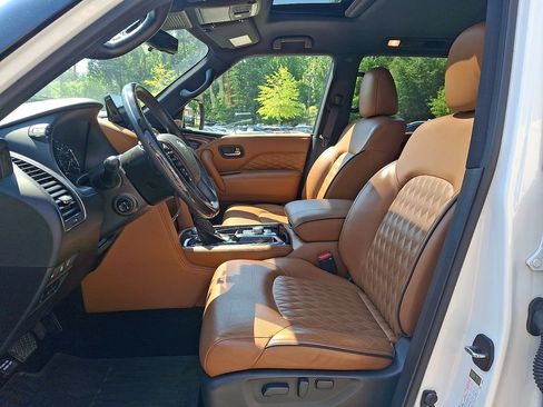 Used 2024 INFINITI QX80 Sensory w/ All-Season Package AWD/4WD image 13