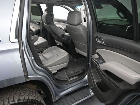 Used 2018 Chevrolet Tahoe LT w/ LT Signature Package AWD/4WD image 11