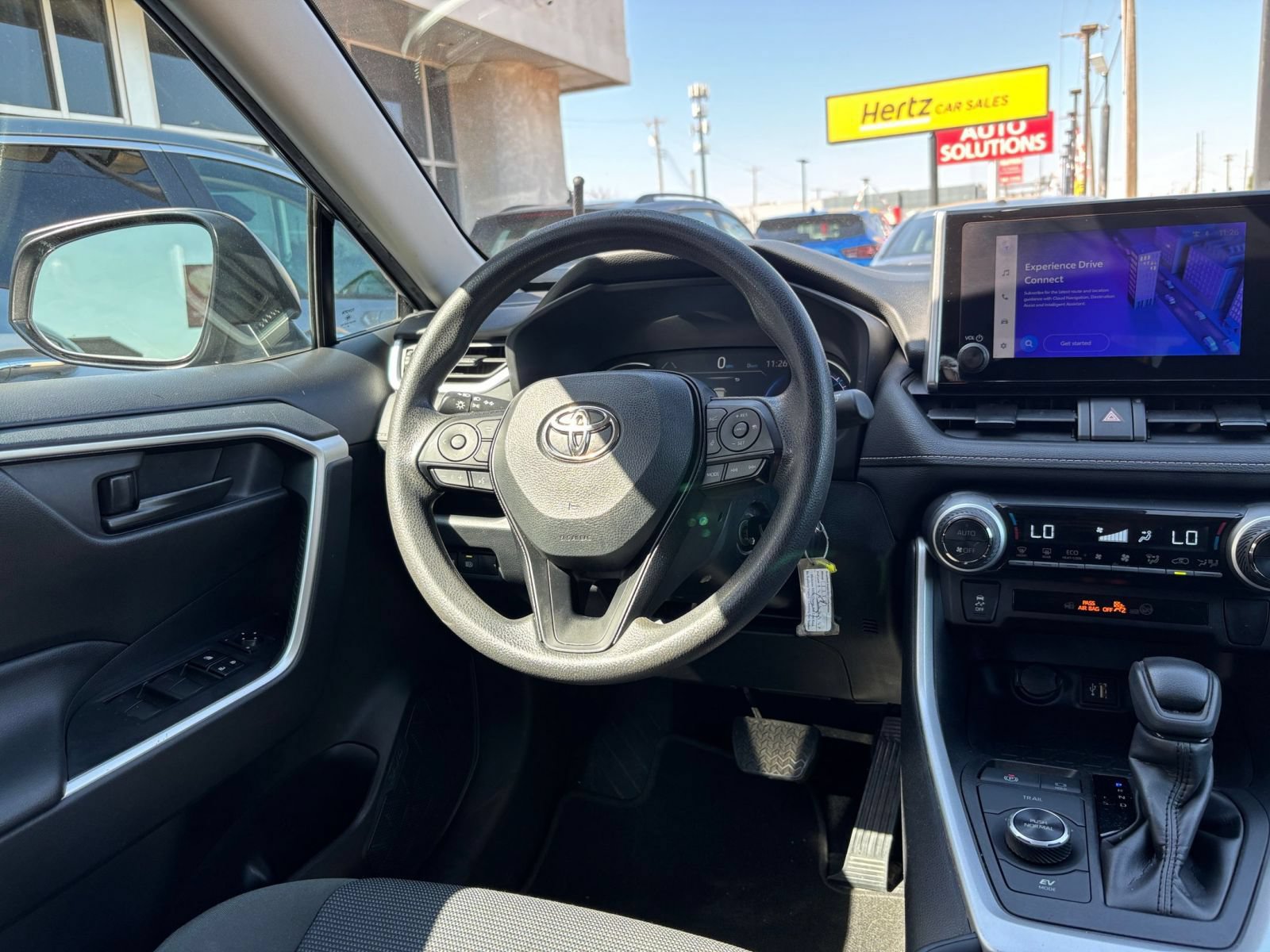 Used 2024 Toyota RAV4 LE AWD/4WD image 32