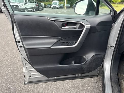 Used 2019 Toyota RAV4 XLE w/ Convenience Package AWD/4WD image 22