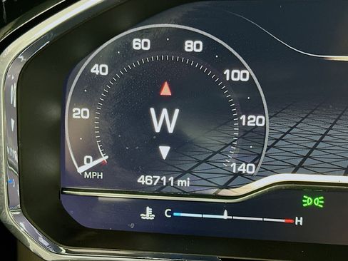 Used 2025 GMC Sierra 1500 SLT image 18