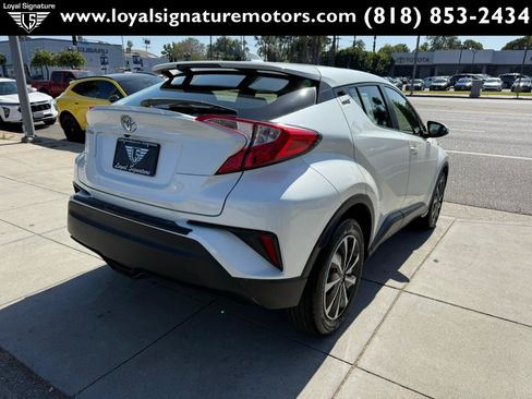 Used 2020 Toyota C-HR LE FWD image 7