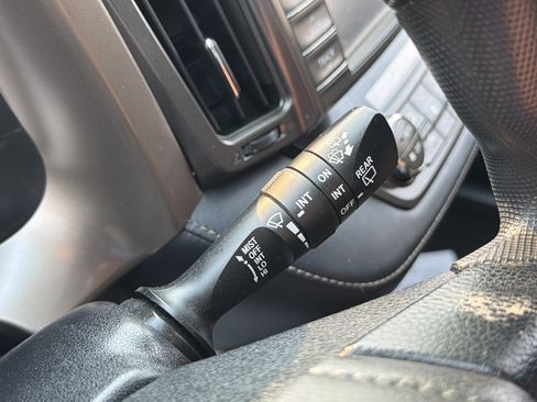 Used 2013 Toyota RAV4 XLE AWD/4WD image 19