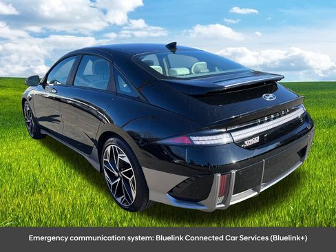 New 2025 Hyundai Ioniq 6 SEL image 3