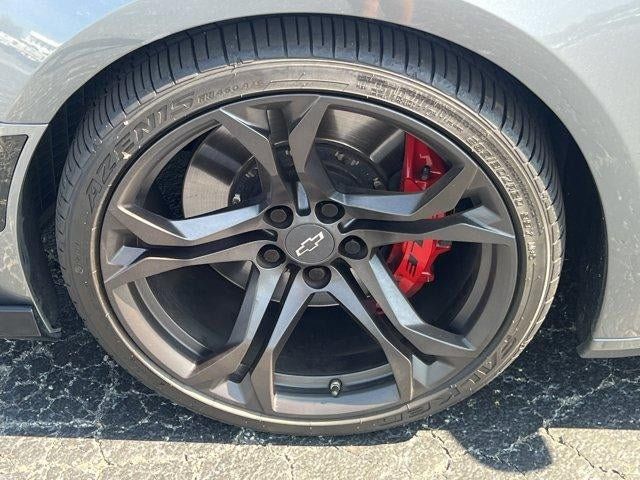 Used 2021 Chevrolet Camaro SS RWD image 11