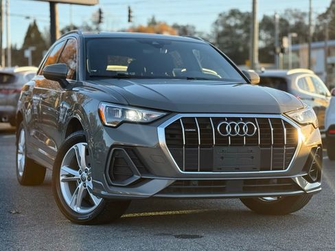 Used 2020 Audi Q3 2.0T Premium image 7