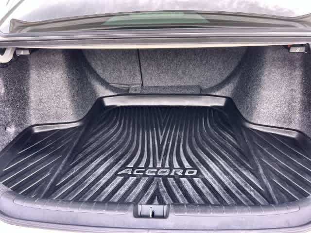 Used 2019 Honda Accord Touring image 20