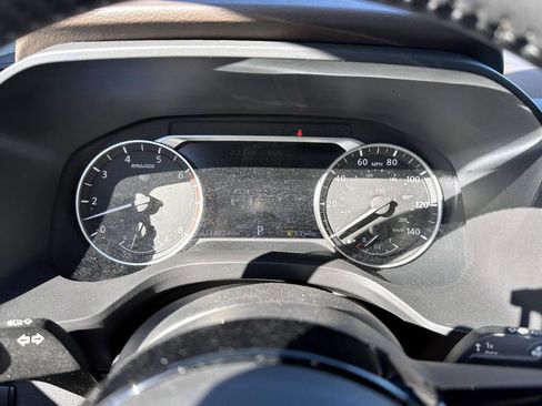 Certified 2022 Nissan Rogue SV w/ SV Premium Package image 27