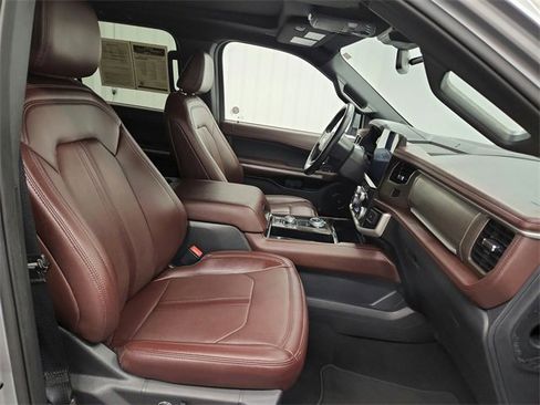 Used 2024 Ford Expedition Max Limited image 40