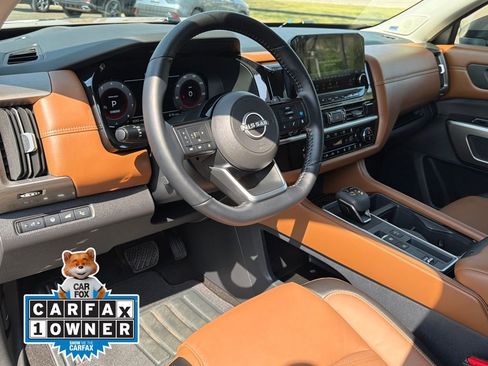 Used 2024 Nissan Pathfinder Platinum w/ Cargo Package image 18