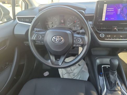 Used 2024 Toyota Corolla LE image 21