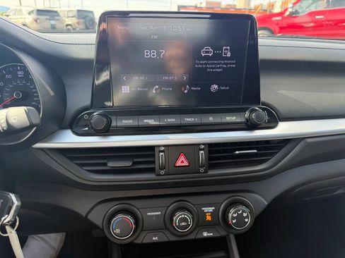 Used 2023 Kia Forte LXS image 10