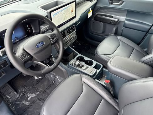 New 2026 Ford Maverick Lariat w/ Black Appearance Package image 18