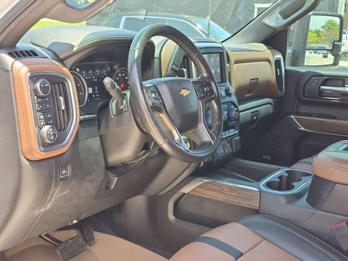 Used 2022 Chevrolet Silverado 3500 High Country AWD/4WD image 10