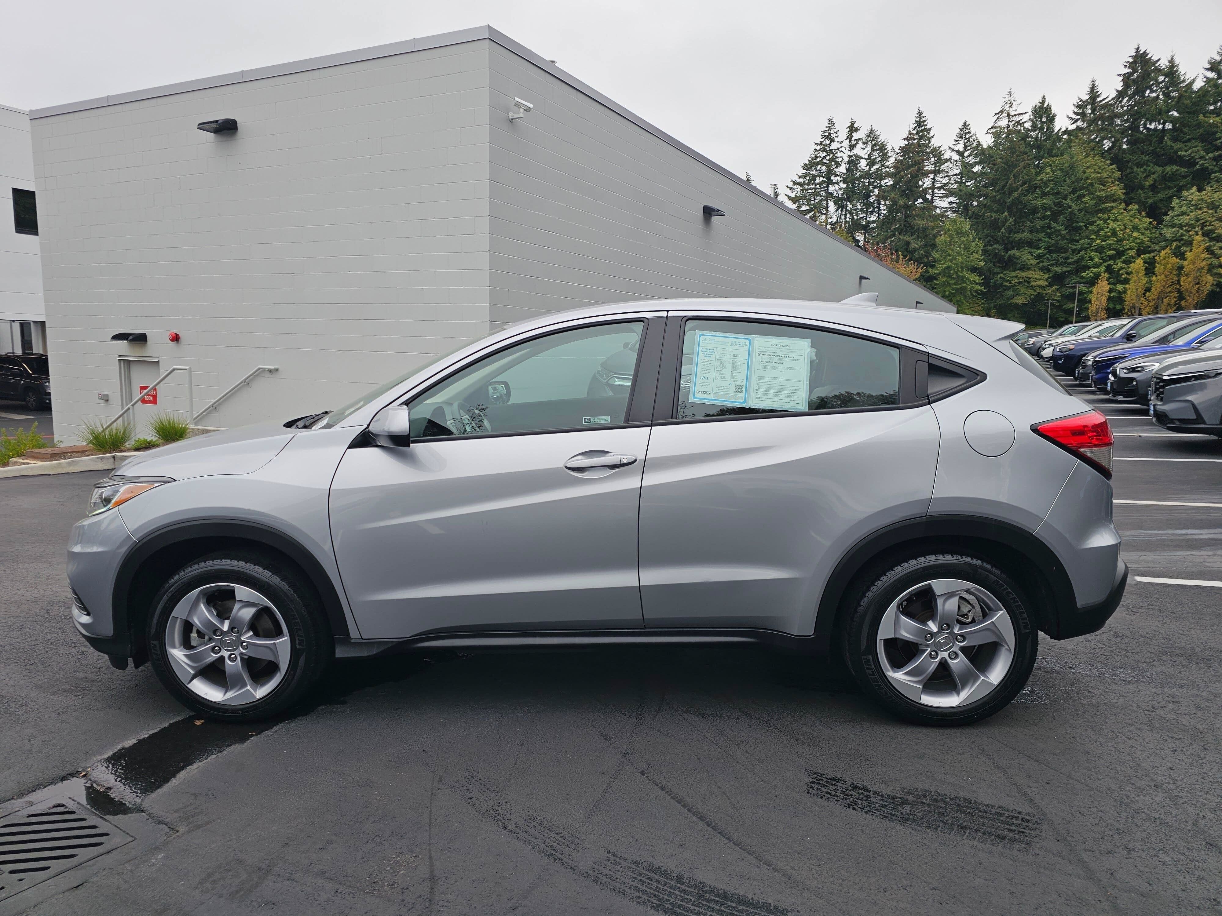 Used 2019 Honda HR-V LX image 4