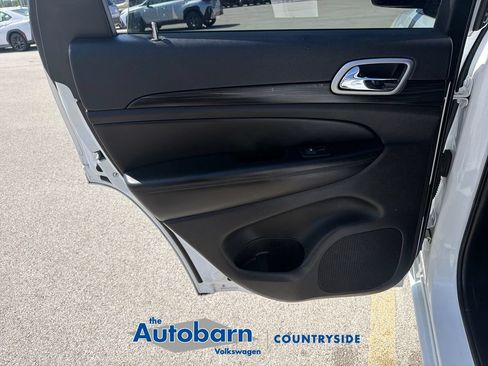 Used 2020 Jeep Grand Cherokee Altitude AWD/4WD image 21