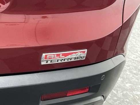 Used 2017 GMC Acadia SLT image 31