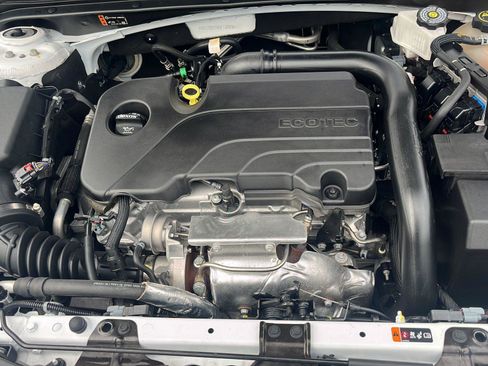 Used 2024 Chevrolet Malibu LT image 11