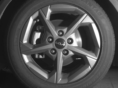 Used 2025 Kia K4 FWD image 12
