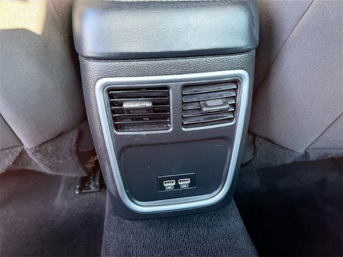 Used 2022 Dodge Charger SXT image 23