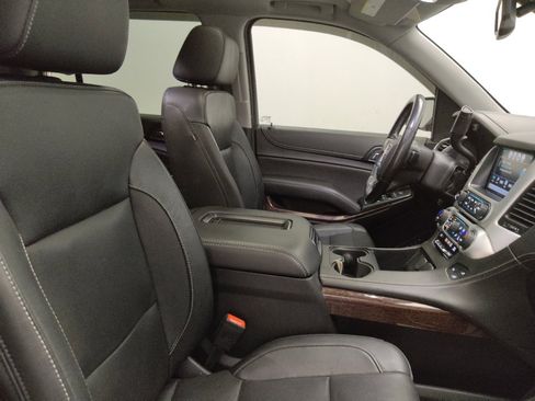 Used 2020 GMC Yukon SLT w/ HD Trailering Package AWD/4WD image 21