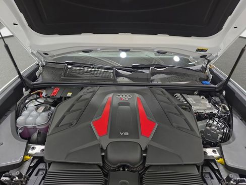 New 2026 Audi RS Q8 performance image 31