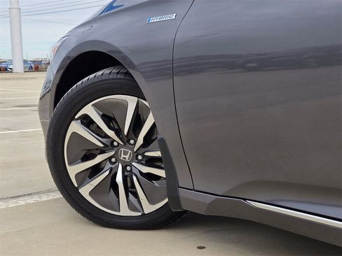 Used 2019 Honda Accord EX image 31