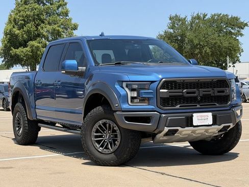 Used 2019 Ford F150 Raptor w/ Equipment Group 802A Luxury AWD/4WD image 2