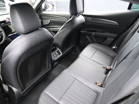 Used 2023 Maserati Grecale GT image 35