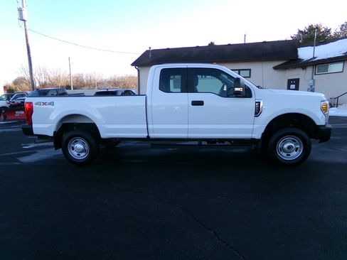 Used 2019 Ford F250 XL w/ Power Equipment Group image 2