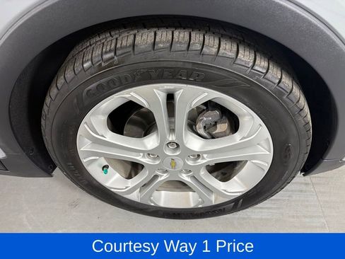 Used 2021 Chevrolet Bolt LT FWD image 12
