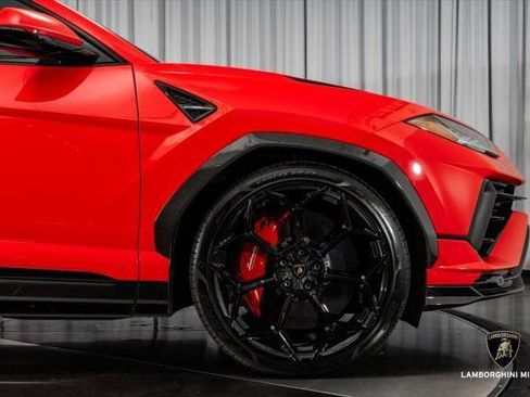 Used 2023 Lamborghini Urus Performante AWD/4WD image 28