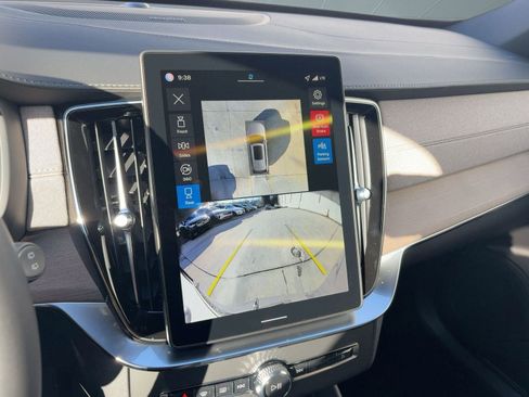 New 2026 Volvo XC90 B6 Plus w/ Protection Package Premier image 22