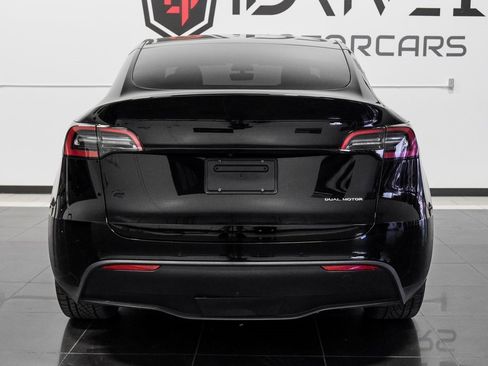 Used 2021 Tesla Model Y Long Range image 13