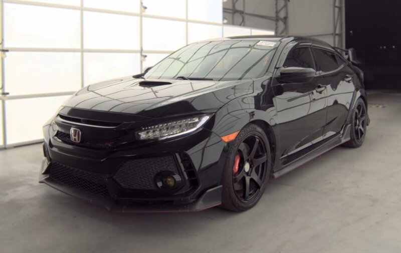 Used 2018 Honda Civic Type R image 3